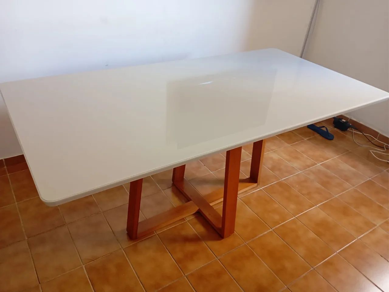Mesa resistente de madeira pronta entrega nova  - Foto 2