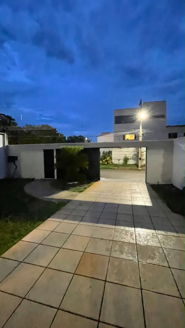 Casa com 3/4 na 207 sul 