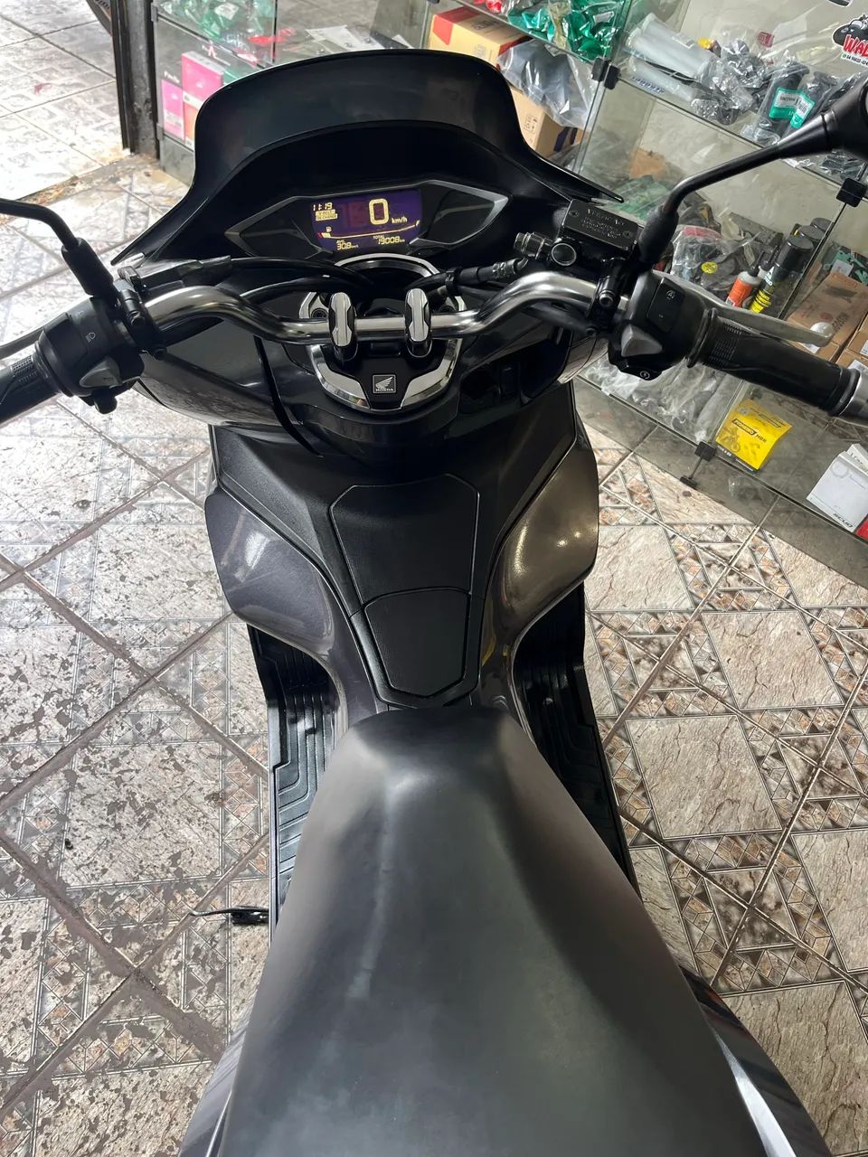 Pcx 2023 DLX  - Foto 5