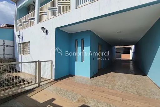 Casa com 3 Quartos e 3 banheiros para Alugar, 203 m² - Foto 2