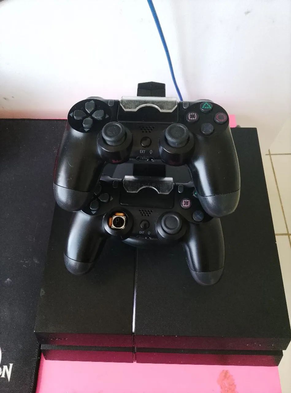 Vendo ou troco PS4 FAT  - Foto 2