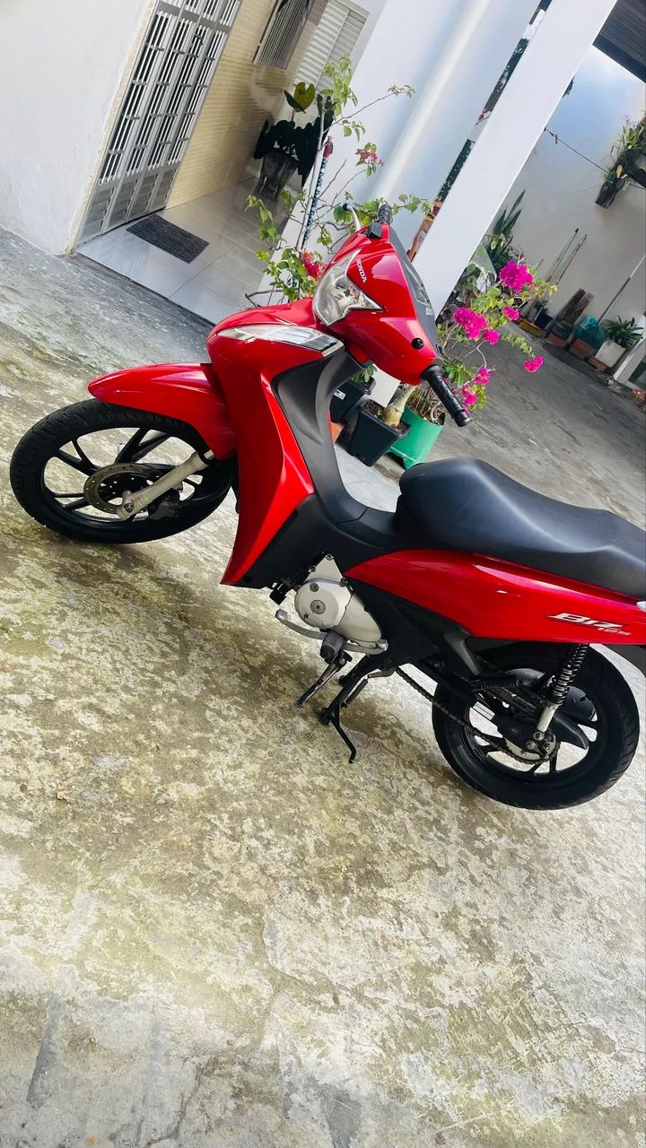 Vendo Biz 2022 bem conservada 