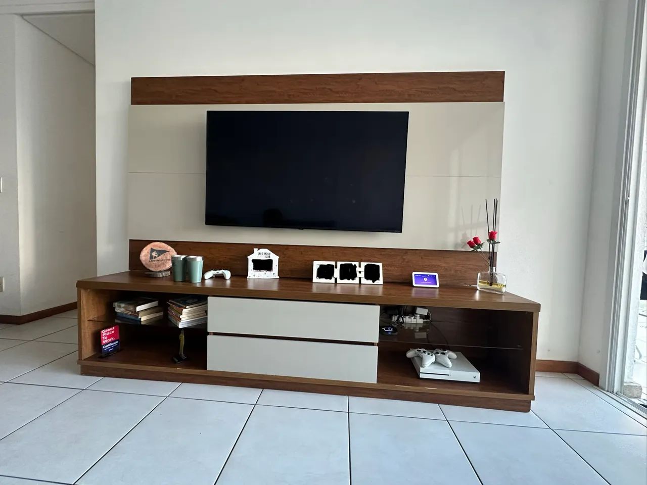 Painel com Rack para TV
