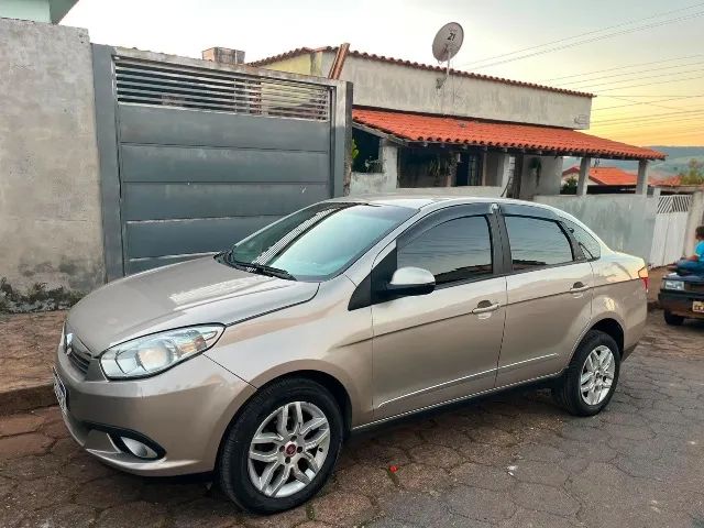 Fiat Grand Siena GRAND SIENA ESSENCE DUAL. 1.6 FLEX 16V 2014