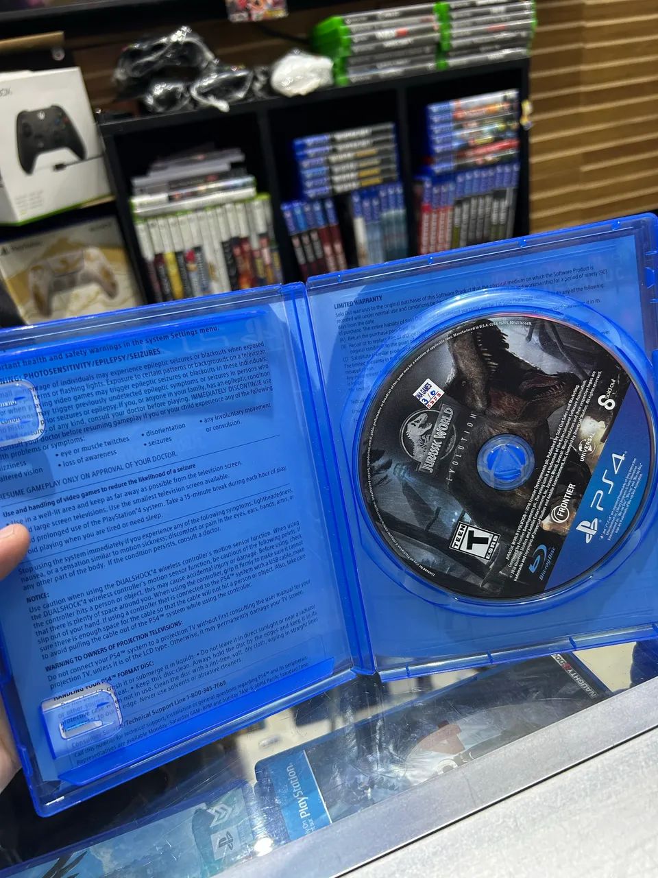 Jurassic World Evolution PS4  - Foto 3