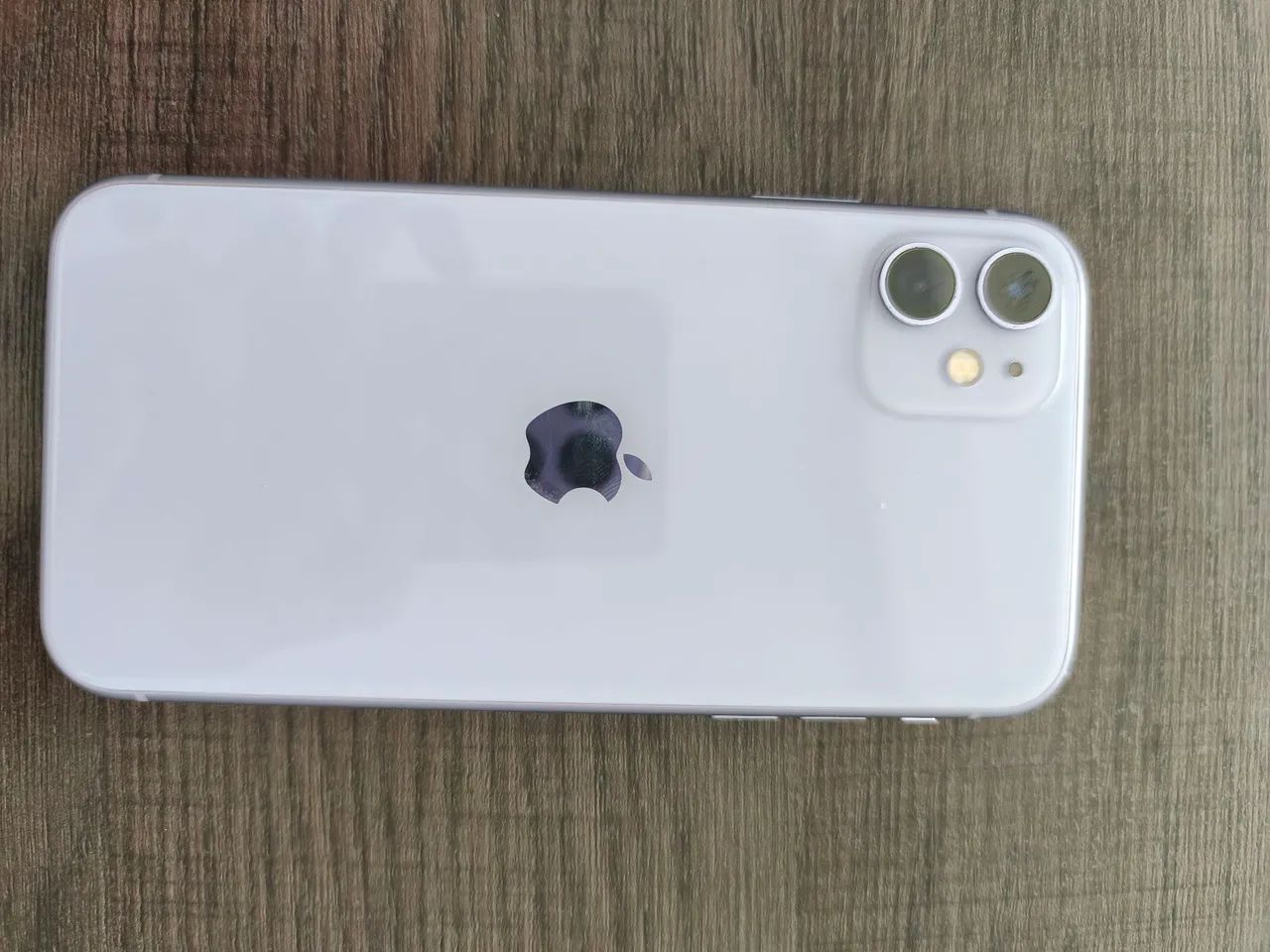 ?iPhone 11 Lilás - 128GB