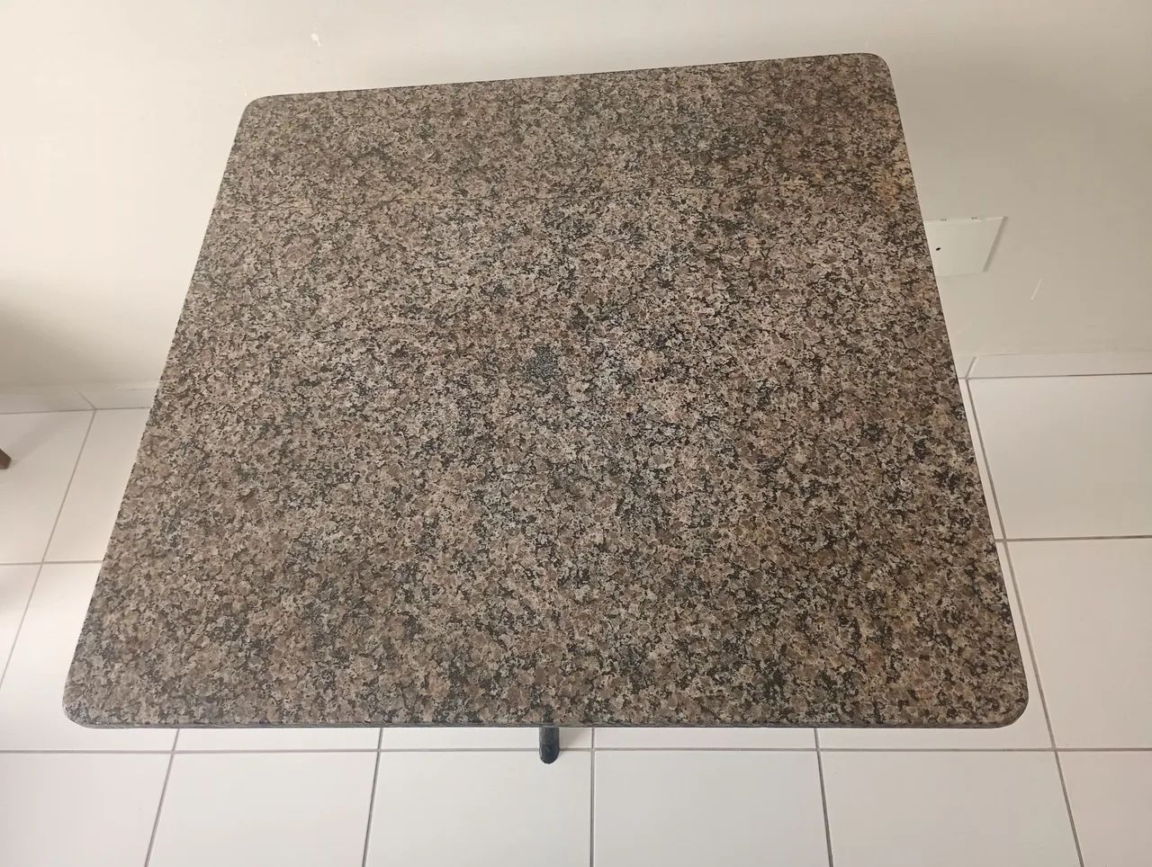 Vendo mesa e cadeiras - Foto 4