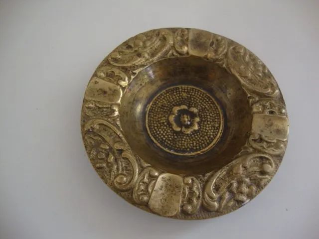 Cinzeiro Bronze .