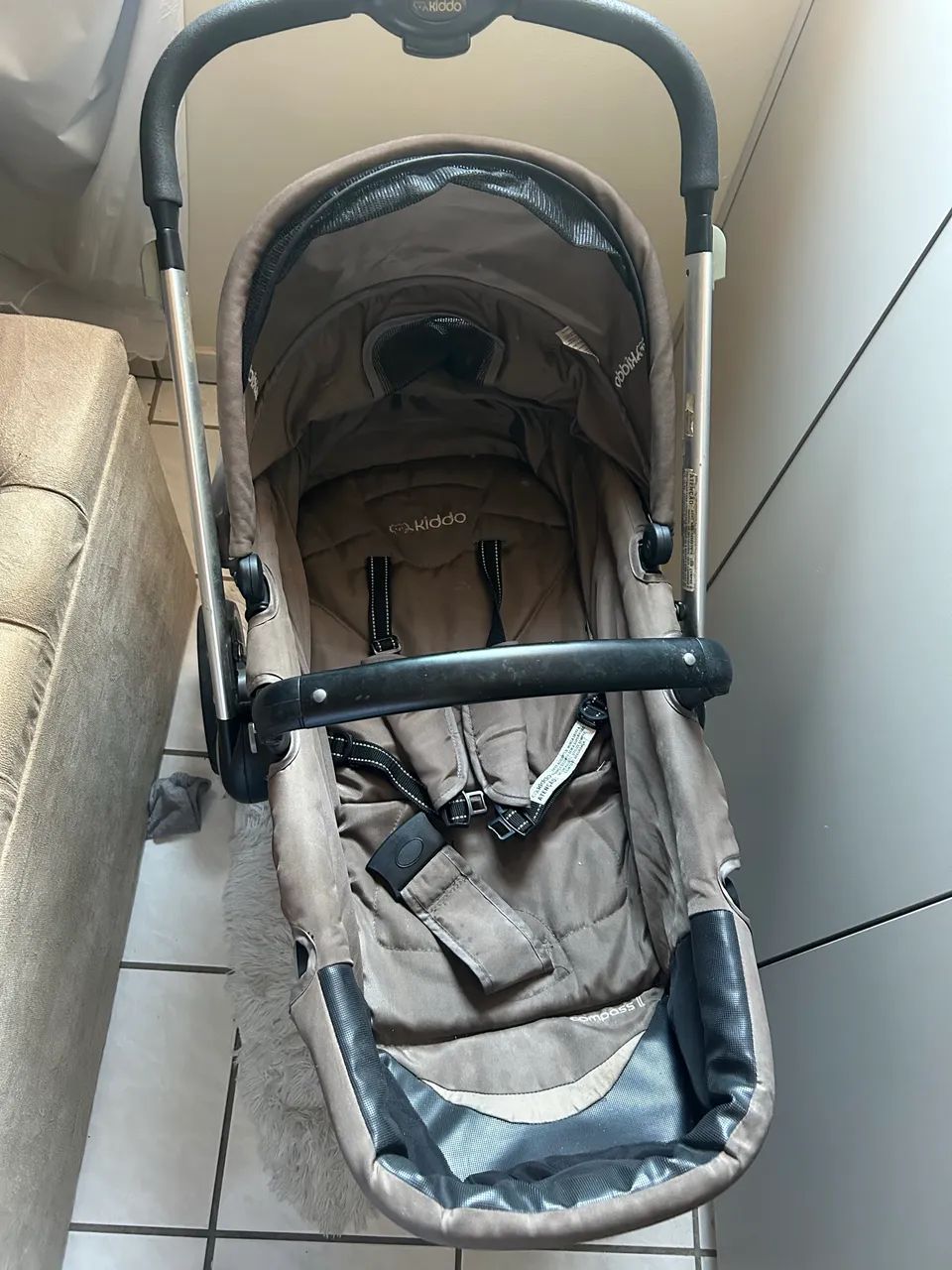 Vendo carrinho de bebê kiddo - Foto 3