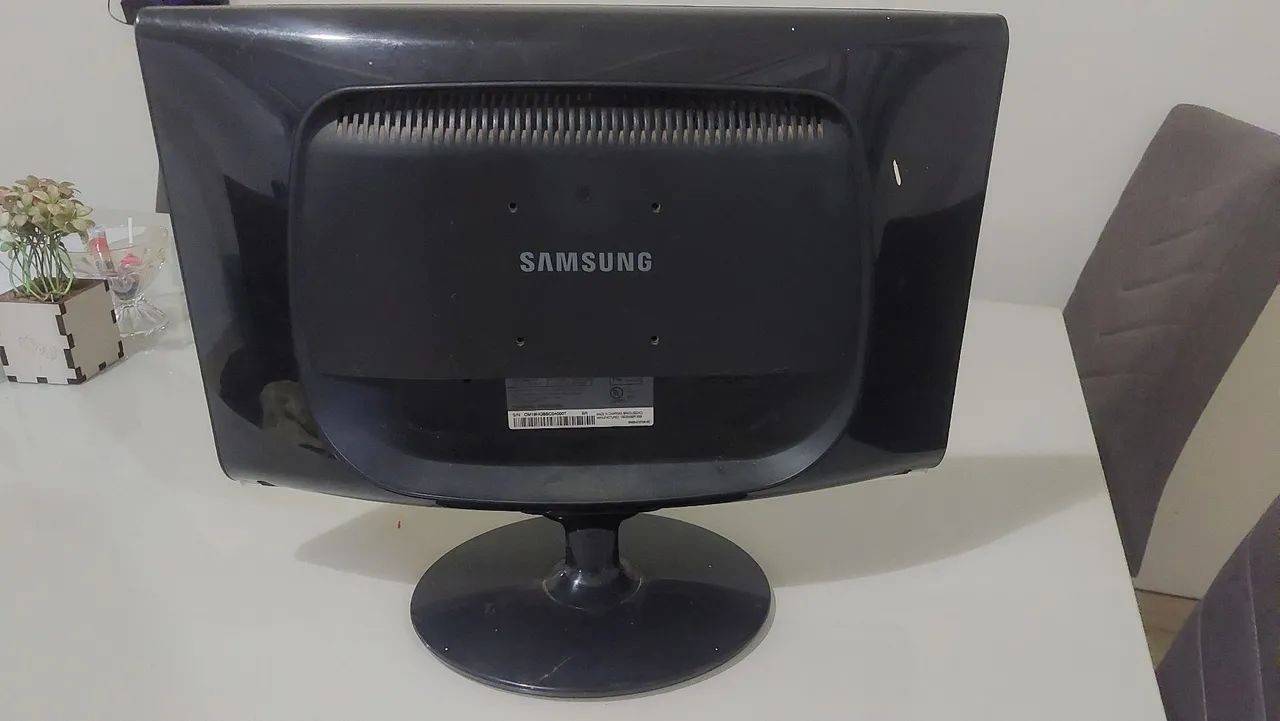 Monitor Samsung 19 - Foto 2
