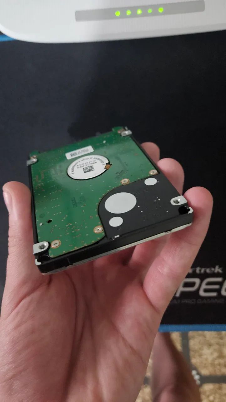 HD 1 Tera Notebook418416869203650561