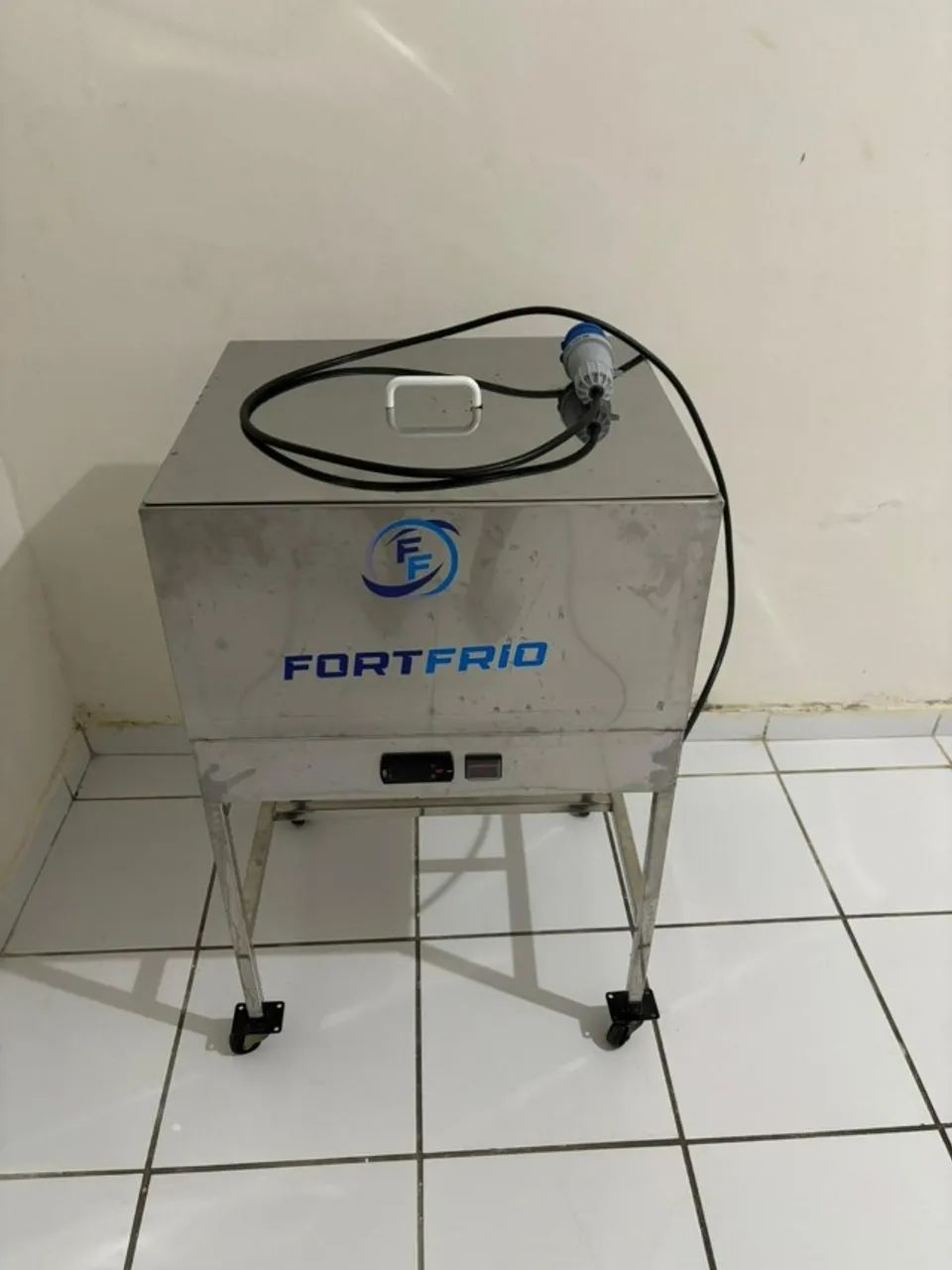 Máquina de Picolé - Desenformadora - Forma de Picolé - Foto 4