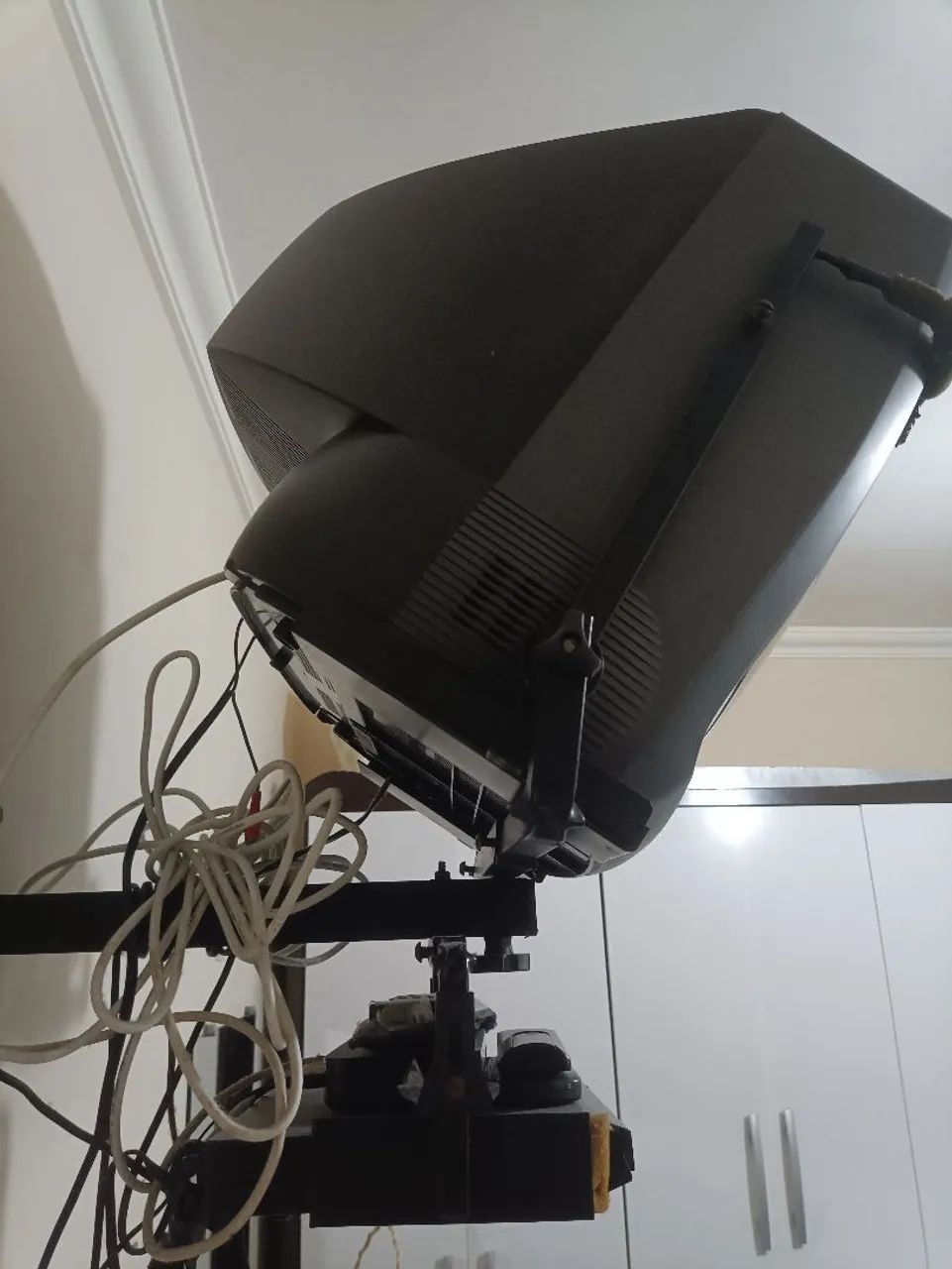 Televisão Tubo Sharp - Foto 2