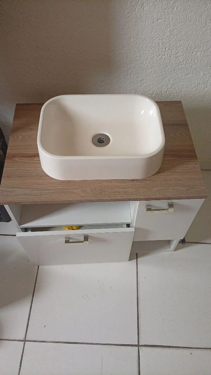 Gabinete de banheiro 