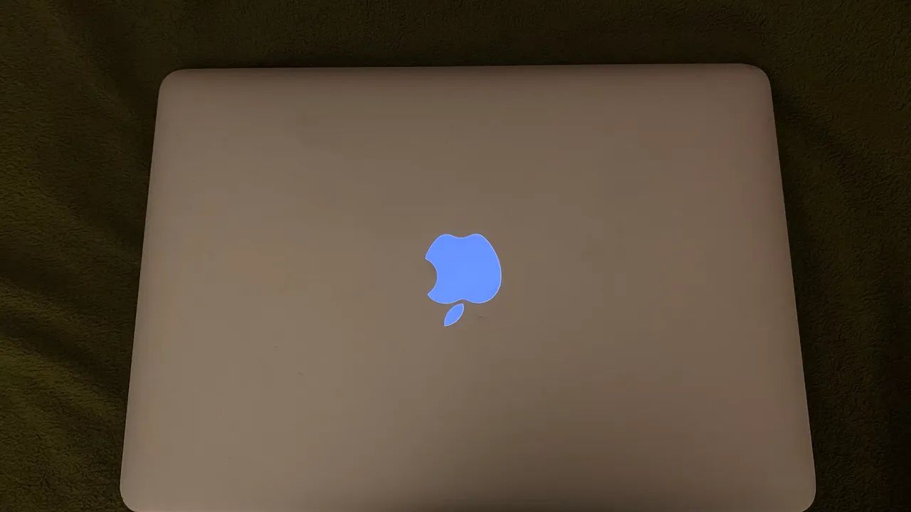 Macbook Air 13  A1466