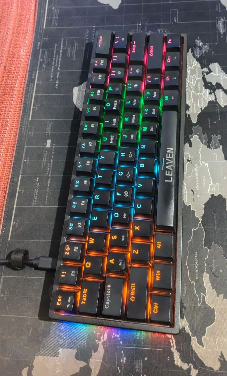 Teclado mecânico 60%