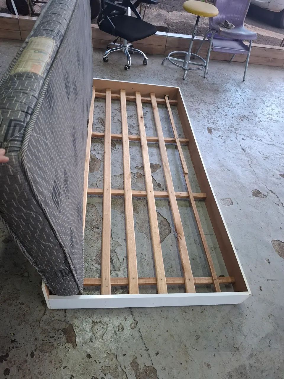 Cama solteiro com colchão  - Foto 5