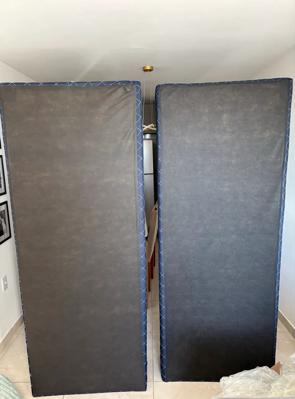     Base Cama Box Queen em Ótimo Estado