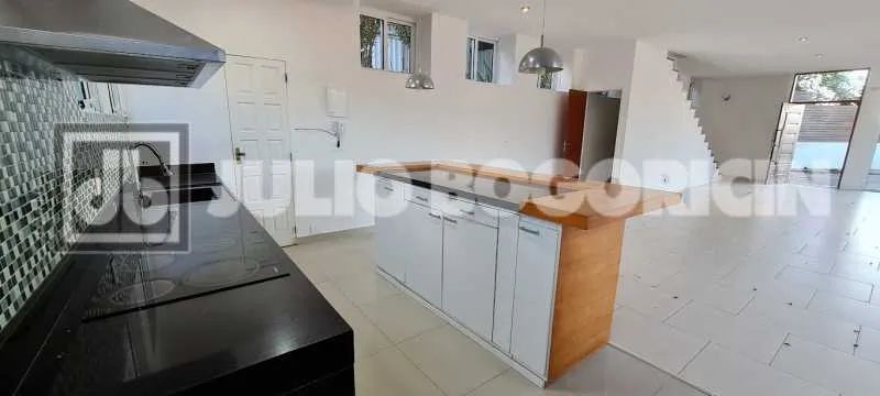 Casa de rua : Duplex / Residencial / Humaitá - Foto 5