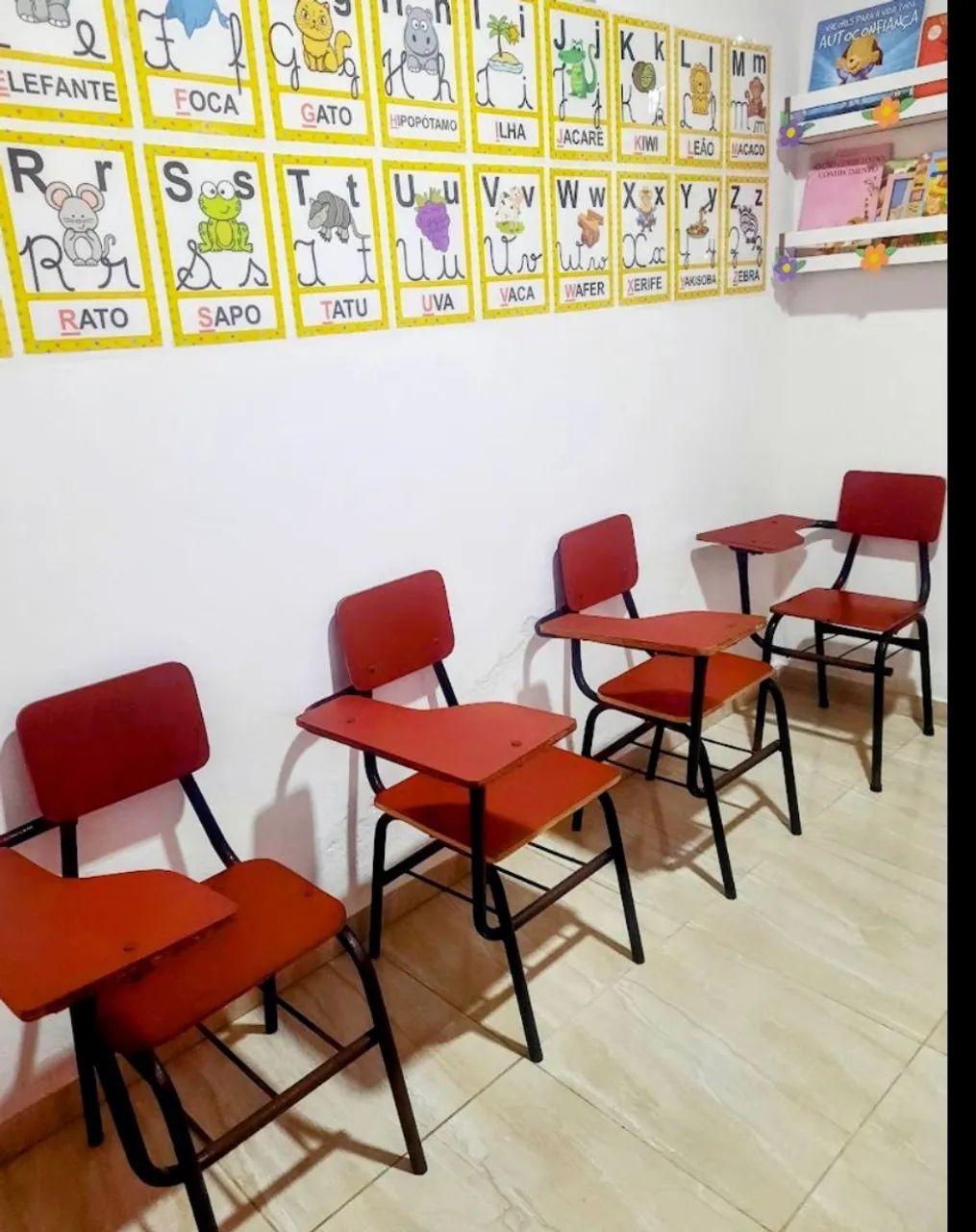 Cadeira escolar64962672049921120