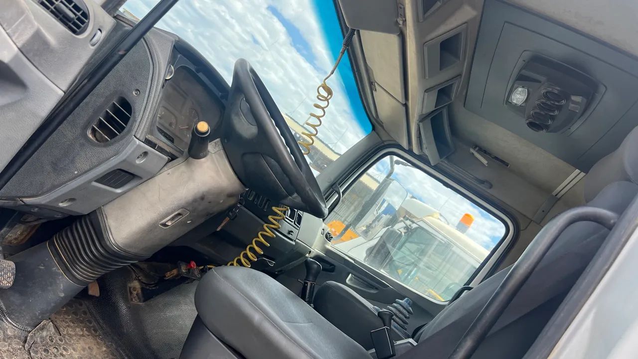 MB 1718 Caçamba  - Foto 5