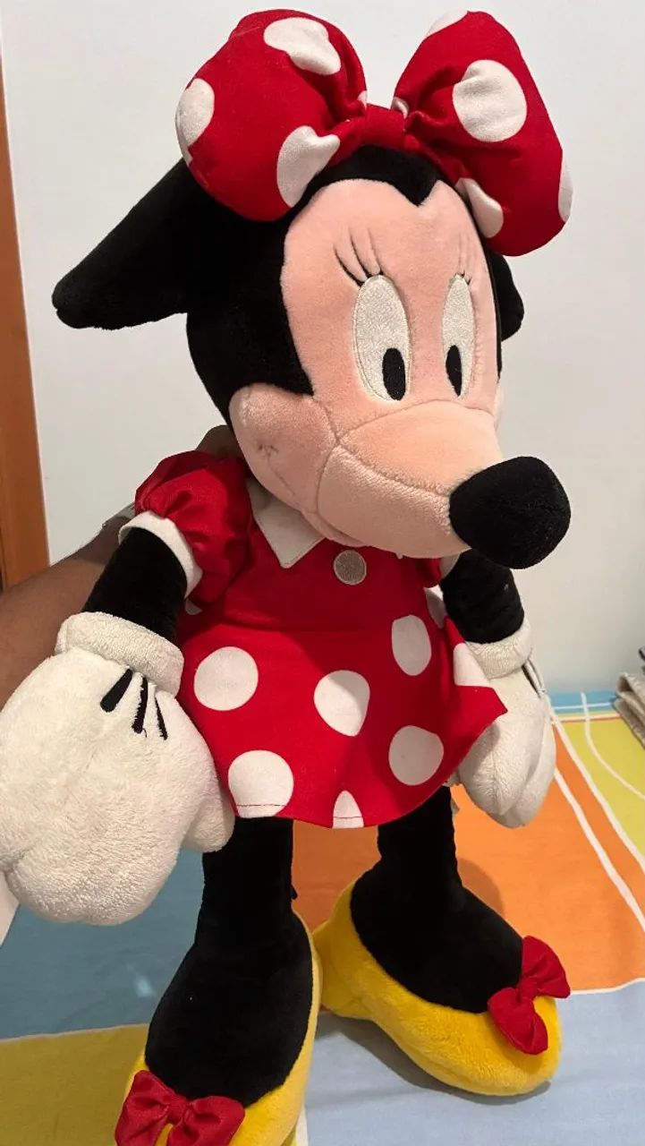 Vendo minnie de pelúcia 