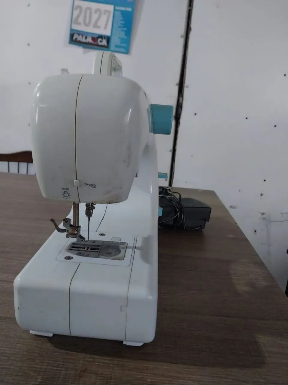 Máquina de costura  - Foto 2