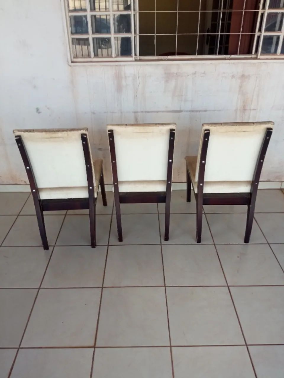 03 Cadeiras de mesa - Foto 4