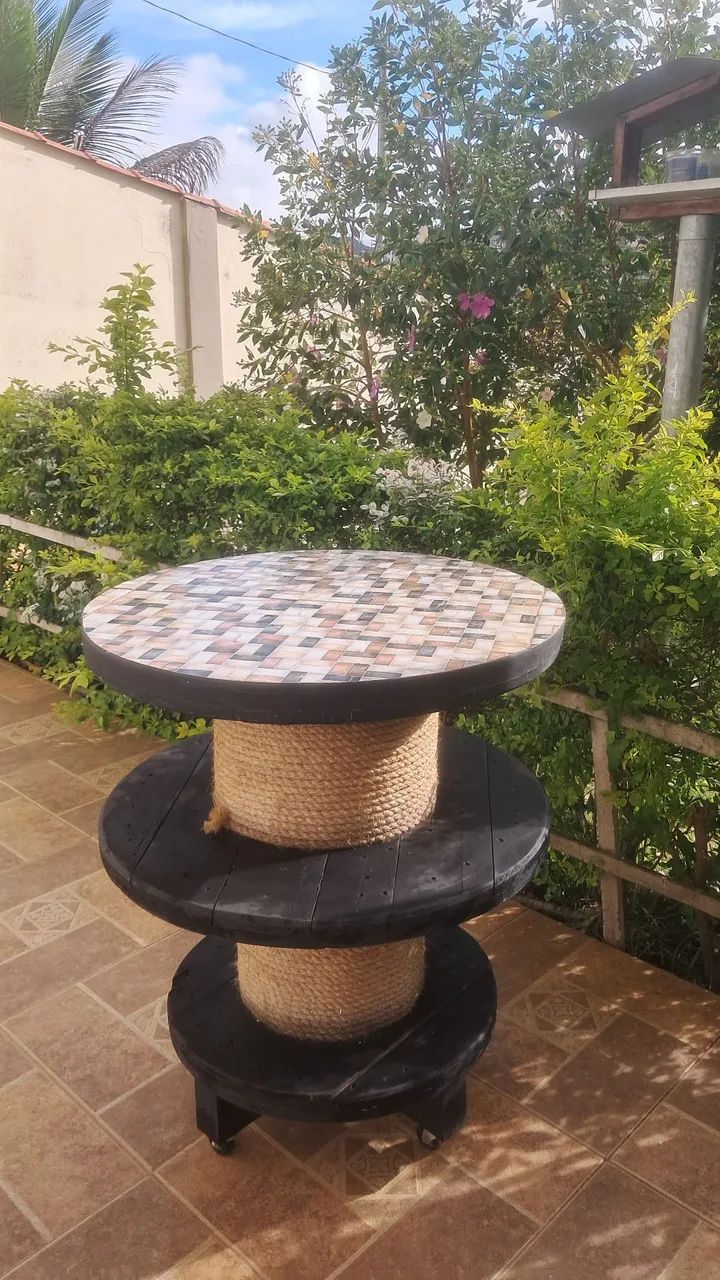 Mesa e duas cadeiras, decoração rústica  - Foto 2