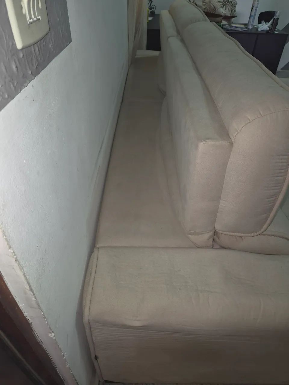Sofá grande reclinável cor creme - Foto 4