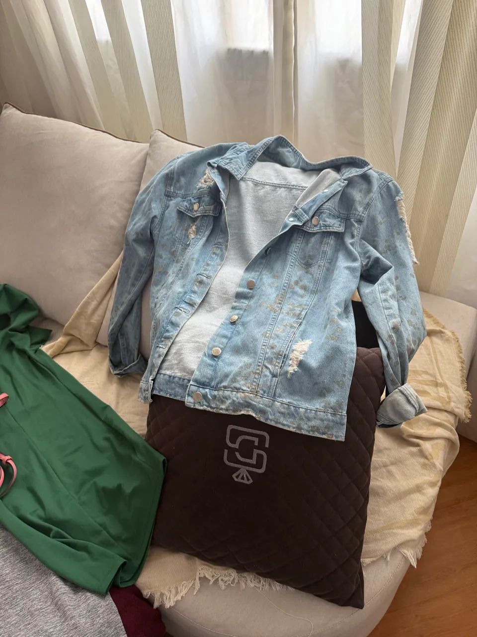 Lote de roupas Zara e outras  - Foto 2