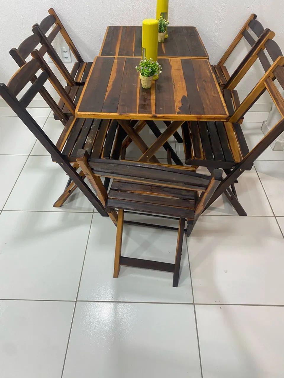 MESA COM CADEIRAS  - Foto 2