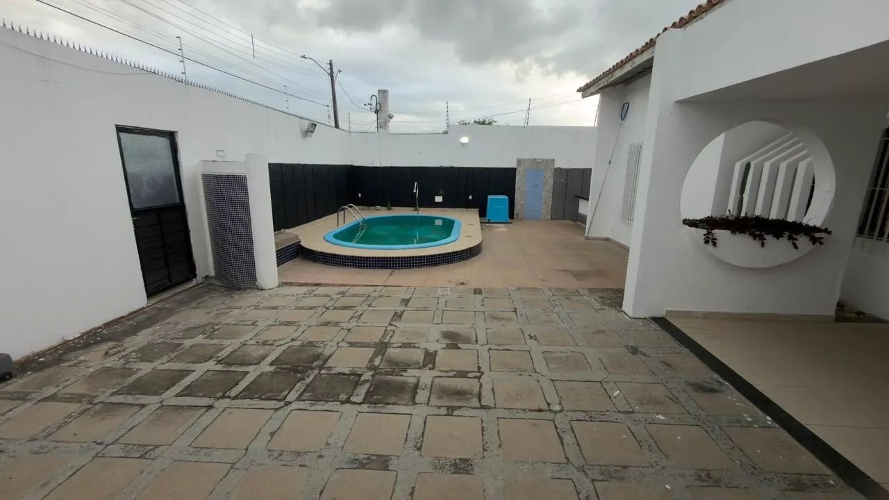 CASA AMPLA COM PISCINA E 5 QUARTOS NO MUCHILA 2 - R$ 2.600 - Foto 3