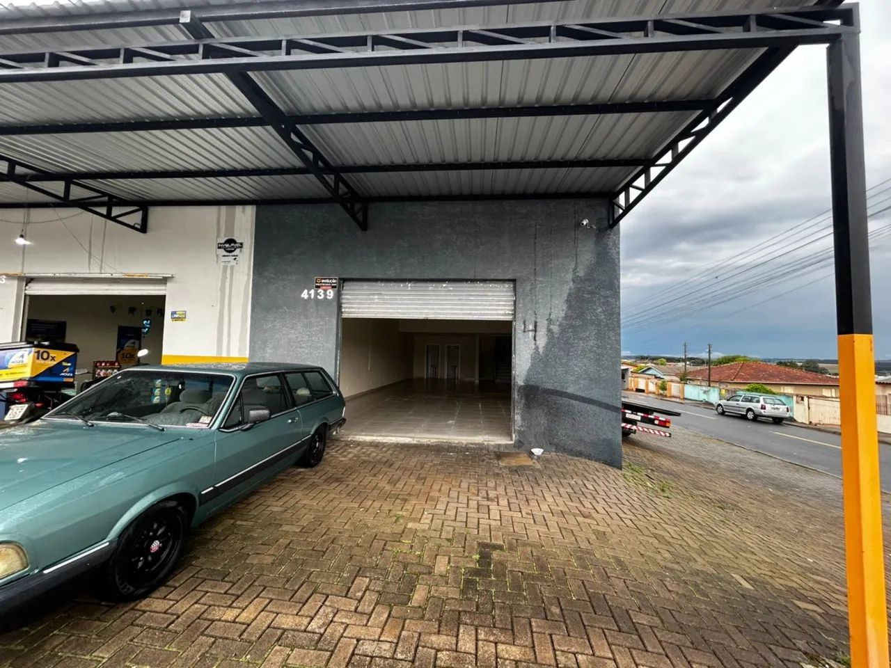 BARRACÃO PARA LOCAÇÃO EM UVARANAS