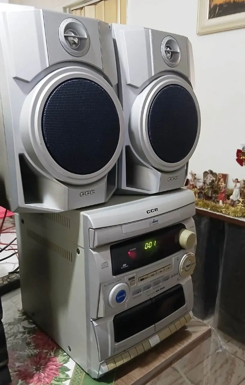 Mini System cce md-9000 c/ 2 caixas e controle - Foto 4