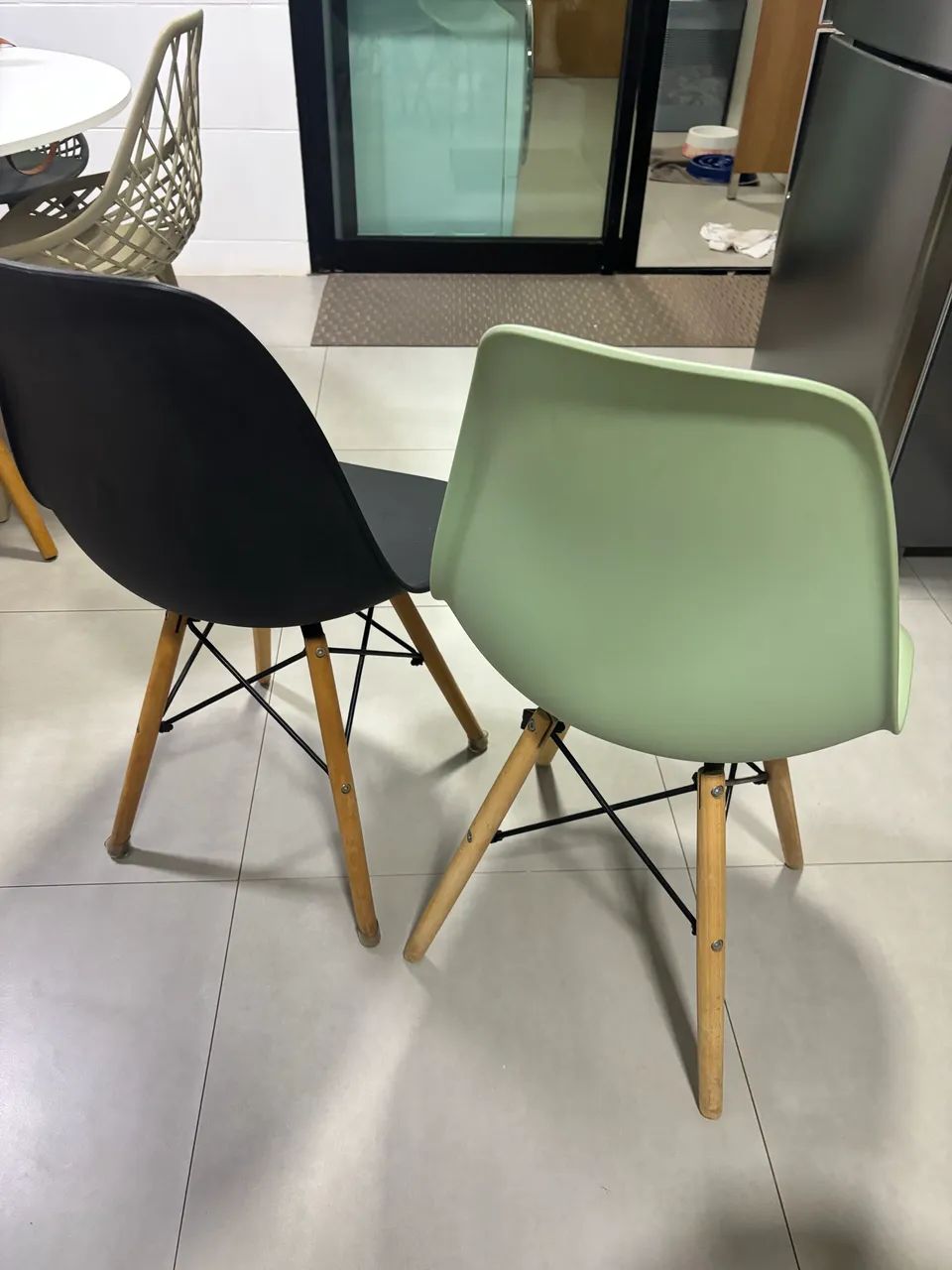 2 cadeiras Eiffel da Eames - Foto 3