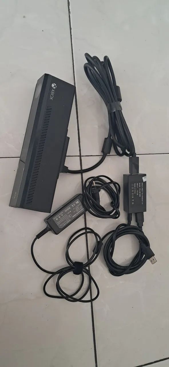 Kinect e adaptador Xbox One X - Foto 2
