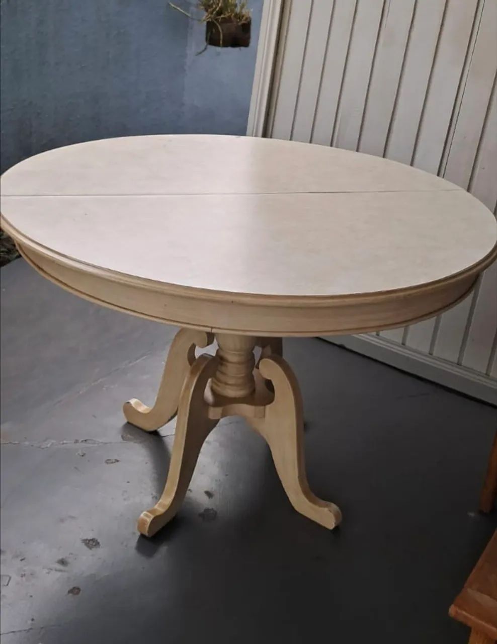 Mesa de madeira extensiva 