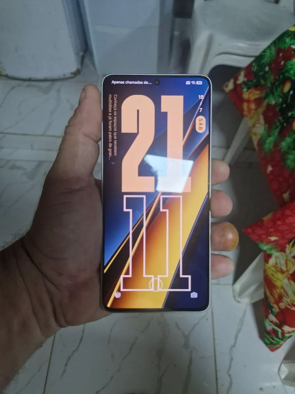 V ou T poco x6 pro 512 gb e 12 de ram