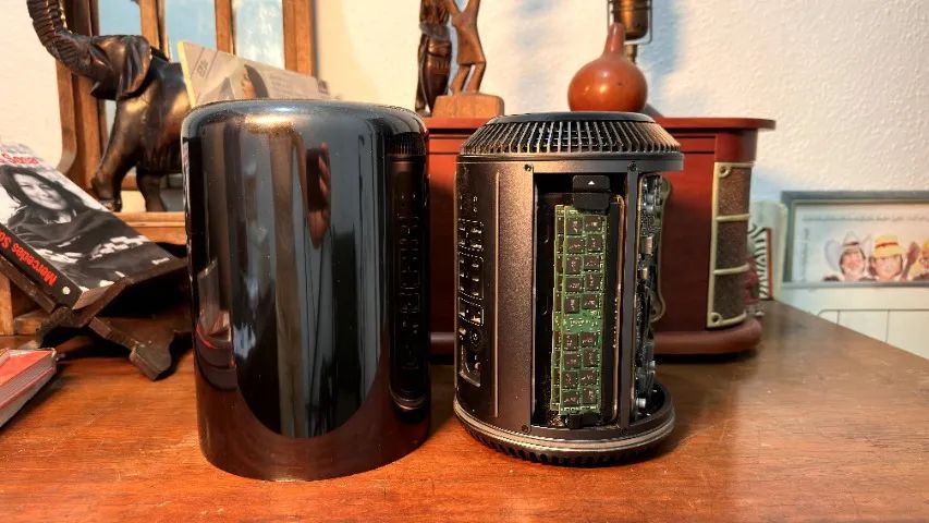 Mac Pro (Late 2013) | Xeon 12-Core | 64GB RAM | 1TB | FirePro D500