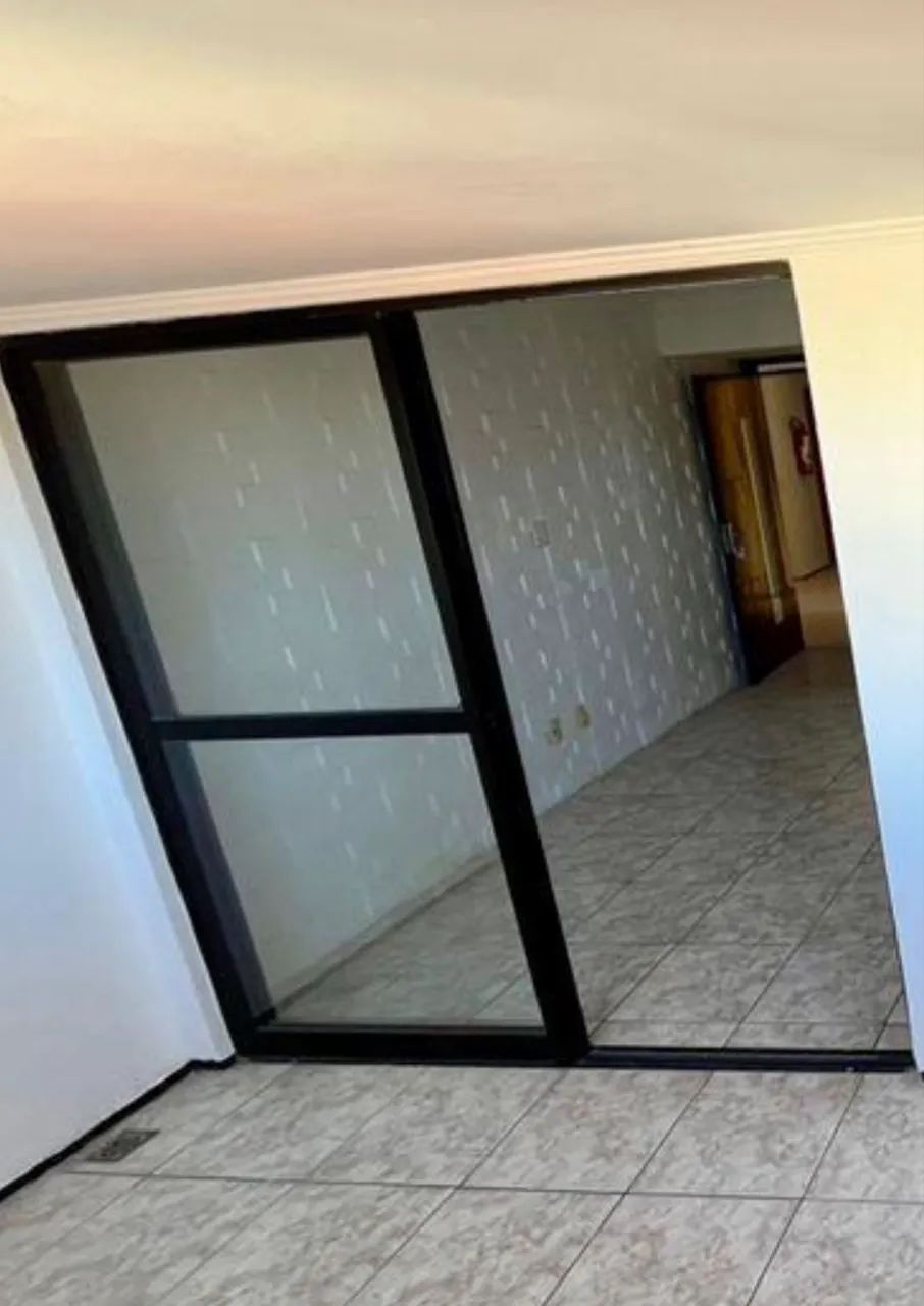 Porta de correr em alumínio e vidro - Foto 2