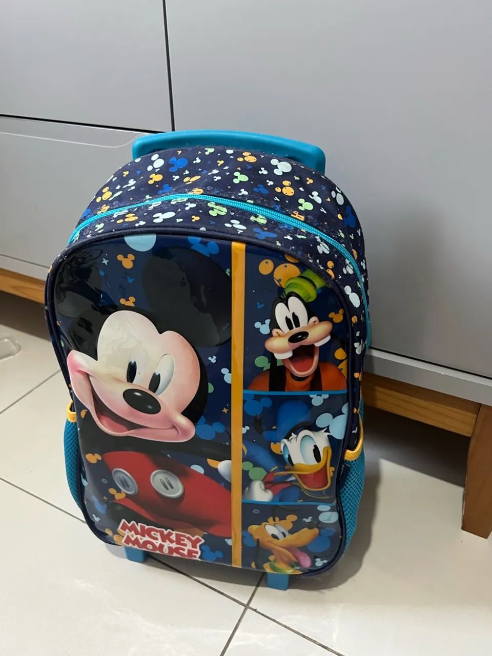 Mochila escolar completa