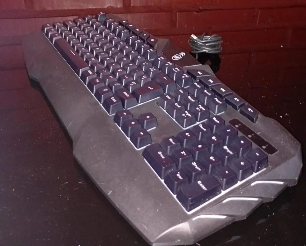 Teclado Gamer Gshield semi-mecanico - iluminação laranja 