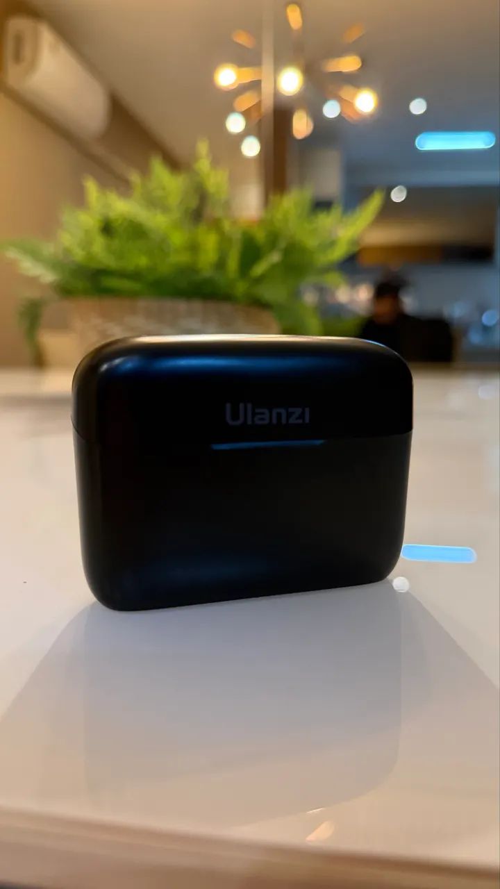 Ulanzi J12 Lightning