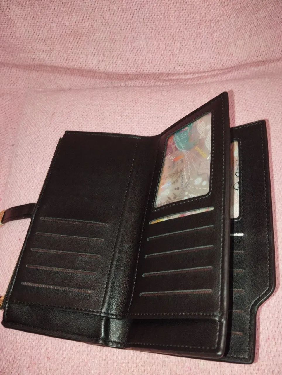 Vendendo carteira nova, na cor preta - Foto 4
