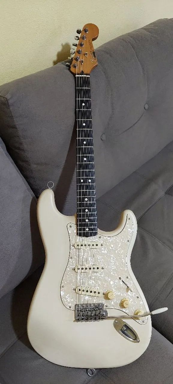 Fender Stratocaster México anos 90