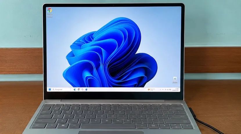 Microsoft Surface Laptop Go - Foto 2