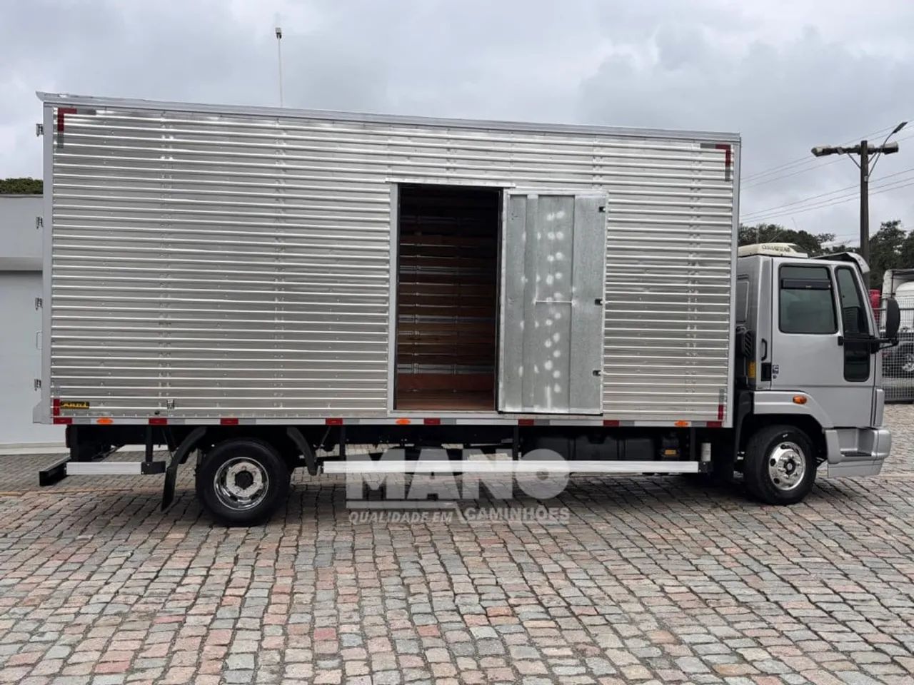 FORD Cargo 816 S 4x2 - Foto 2