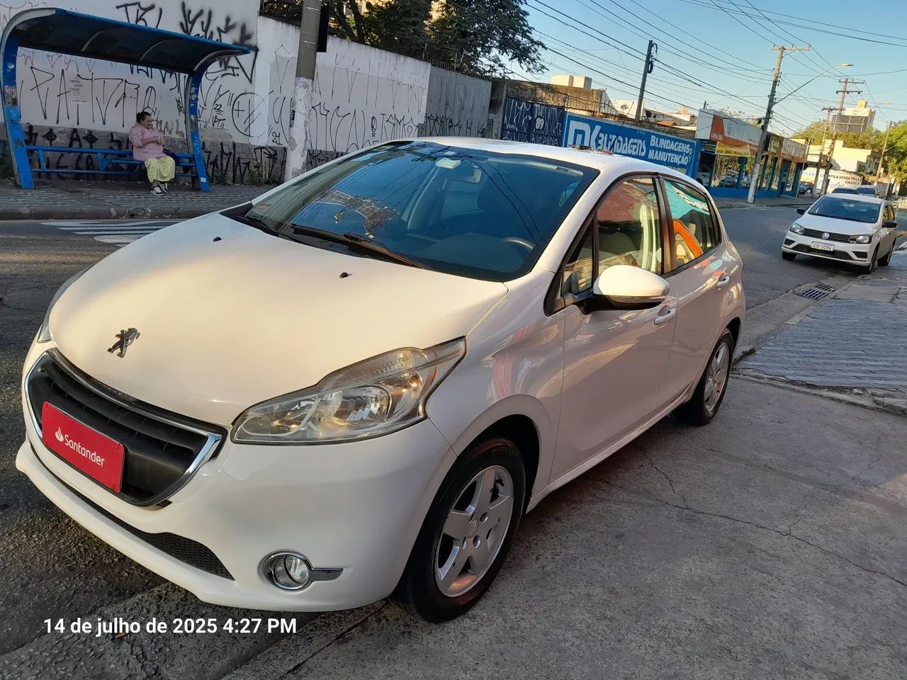 Peugeot 208 Active/active Pack 1.5 Flex 8V 5P 2014 - Foto 5
