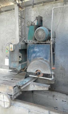 Maquina de corte industrial